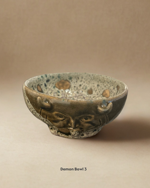 Viyan Hikalie, Demon Bowls