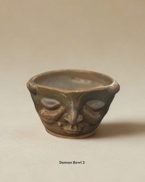Viyan Hikalie, Demon Bowls