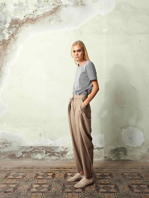 Lara Khoury: Secrets of Survival DIY sewing kit, Poplin T-Shirt and Contour Pants